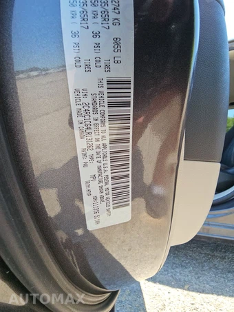 2020 Chrysler Voyager LX 121.6" WB – miniatura 15