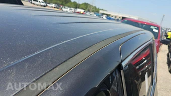 2020 Chrysler Voyager LX 121.6" WB – miniatura 21