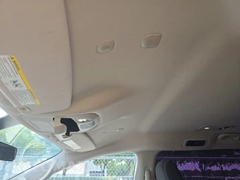 2020 Chrysler Voyager LX 121.6" WB – miniatura 36