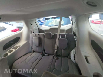 2020 Chrysler Voyager LX 121.6" WB - miniatura 14