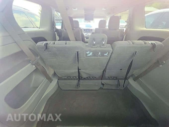 2020 Chrysler Voyager LX 121.6" WB - miniatura 15