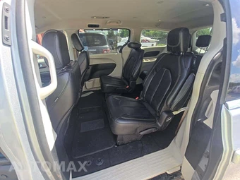 2020 Chrysler Voyager LXi 121.6" WB - miniatura 13