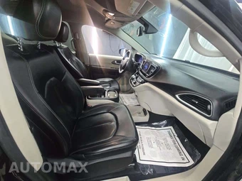 2020 Chrysler Voyager LXi 121.6" WB – miniatura 19