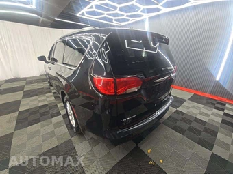 2020 Chrysler Voyager LXi 121.6" WB – miniatura 2