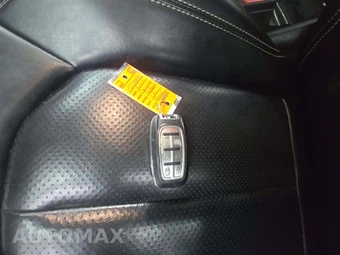 2020 Chrysler Voyager LXi 121.6" WB – miniatura 8