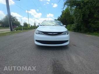2020 Chrysler Voyager LXi 121.6" WB