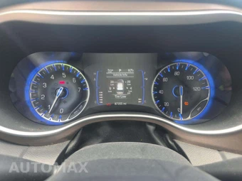 2020 Chrysler Voyager LXi 121.6" WB – miniatura 6