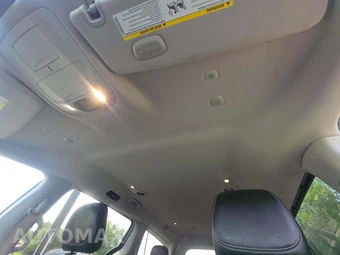 2020 Chrysler Voyager LXi 121.6" WB – miniatura 8