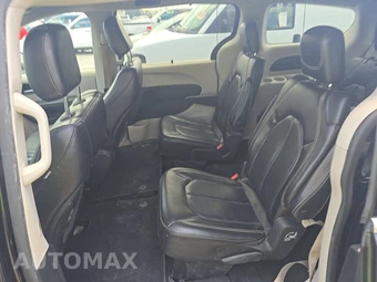 2020 Chrysler Voyager LXi 121.6" WB - miniatura 13