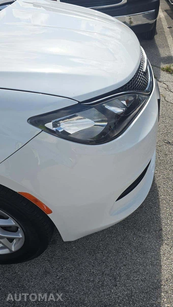 2020 Chrysler Voyager LXi 121.6" WB - miniatura 21