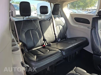 2020 Chrysler Voyager LXi 121.6" WB - miniatura 14