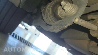 2020 Chrysler Voyager LXi 121.6" WB – miniatura 20