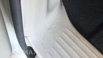 2020 Chrysler Voyager LXi 121.6" WB – miniatura 32