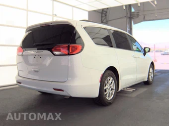 2020 Chrysler Voyager LXi 121.6" WB – miniatura 4