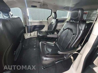 2020 Chrysler Voyager LXi 121.6" WB - miniatura 13