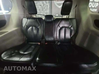 2020 Chrysler Voyager LXi 121.6" WB - miniatura 14