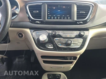 2020 Chrysler Voyager LXi 121.6" WB - miniatura 11