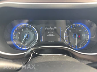 2020 Chrysler Voyager LXi 121.6" WB - miniatura 12