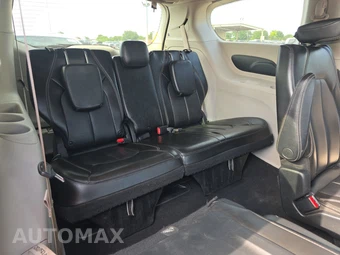 2020 Chrysler Voyager LXi 121.6" WB - miniatura 14