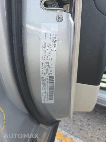 2020 Chrysler Voyager LXi 121.6" WB - miniatura 15