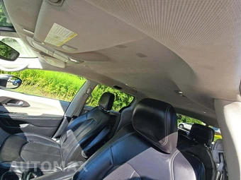 2020 Chrysler Voyager LXi 121.6" WB - miniatura 11