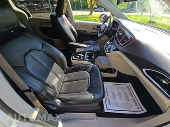 2020 Chrysler Voyager LXi 121.6" WB - miniatura 19