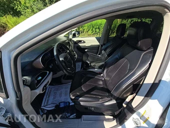 2020 Chrysler Voyager LXi 121.6" WB - miniatura 6