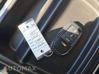 2020 Chrysler Voyager LXi 121.6" WB - miniatura 8