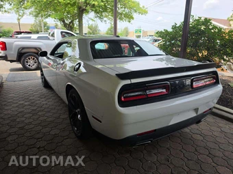 2020 Dodge Challenger GT - miniatura 2
