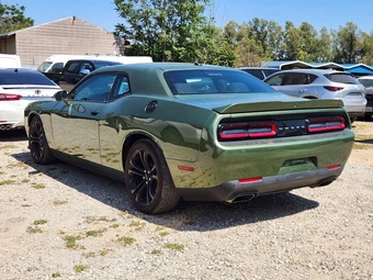 2020 Dodge Challenger R/T - miniatura 4