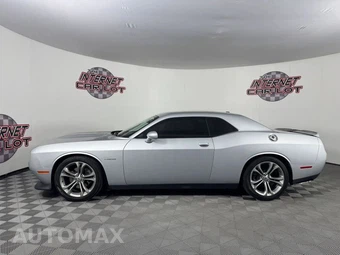 2020 Dodge Challenger R/T - miniatura 4