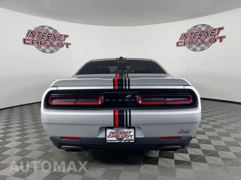 2020 Dodge Challenger R/T - miniatura 6