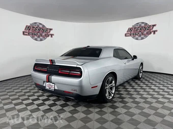 2020 Dodge Challenger R/T - miniatura 7