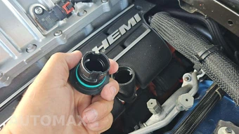 2020 Dodge Challenger SRT Hellcat - miniatura 17
