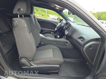 2020 Dodge Challenger SXT – miniatura 18