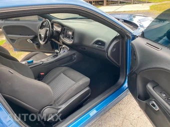 2020 Dodge Challenger SXT - miniatura 10