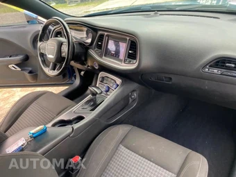 2020 Dodge Challenger SXT - miniatura 11