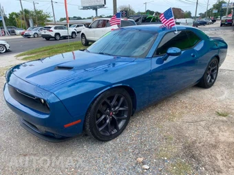 2020 Dodge Challenger SXT - miniatura 3