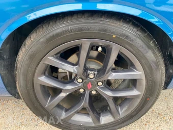 2020 Dodge Challenger SXT - miniatura 7