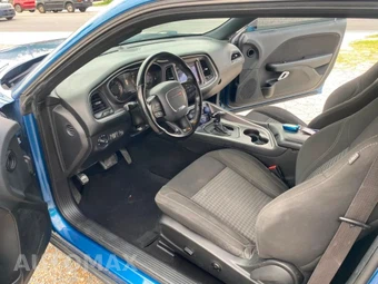 2020 Dodge Challenger SXT - miniatura 8