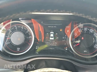 2020 Dodge Challenger SXT – miniatura 12
