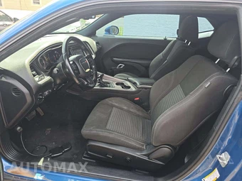 2020 Dodge Challenger SXT – miniatura 6