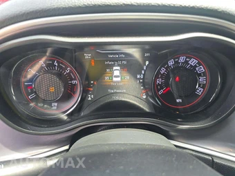 2020 Dodge Challenger SXT – miniatura 9