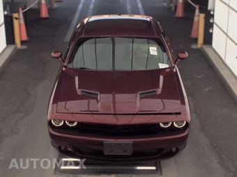 2020 Dodge Challenger SXT – miniatura 2