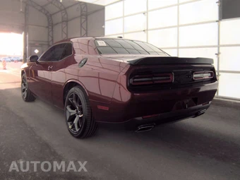 2020 Dodge Challenger SXT – miniatura 6