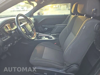2020 Dodge Challenger SXT – miniatura 7
