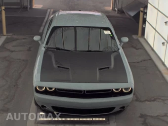 2020 Dodge Challenger SXT - miniatura 2