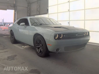 2020 Dodge Challenger SXT - miniatura 3