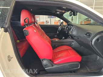 2020 Dodge Challenger SXT - miniatura 18