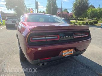 2020 Dodge Challenger SXT - miniatura 2